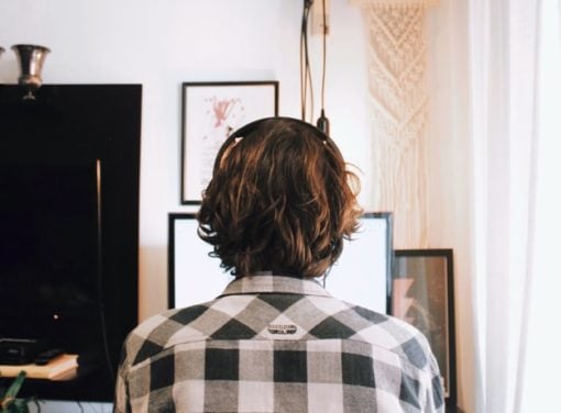 photo-1588534331122-77ac46322dd2