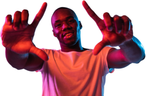 Man - twee handen vooruit Copy